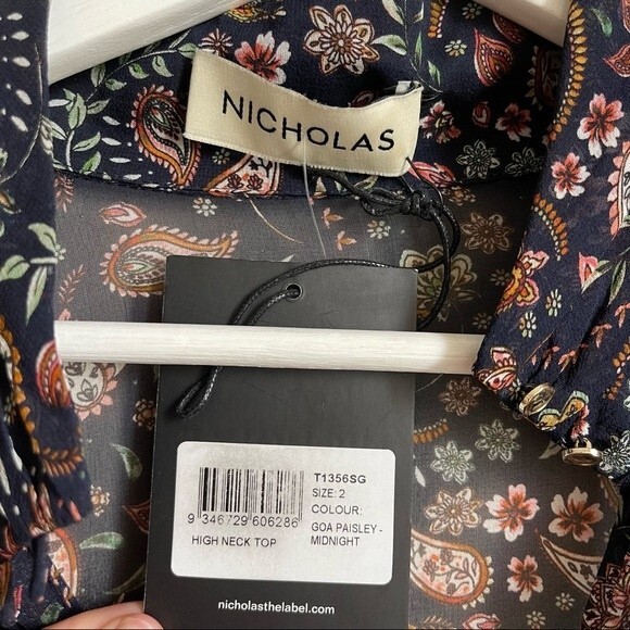 Nicholas floral silk blouse size 2 NWT - Picture 3 of 10